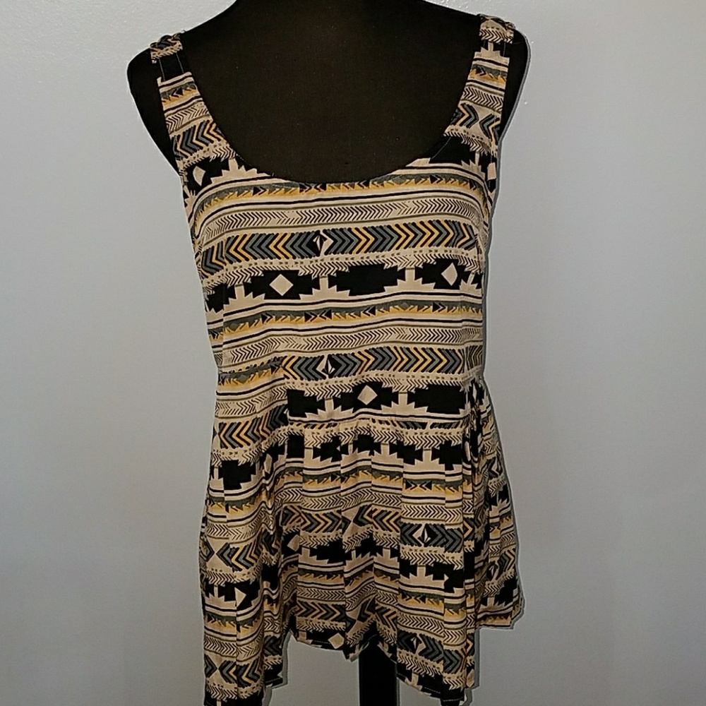 Volcom Ladies Tank Top *NWOT*